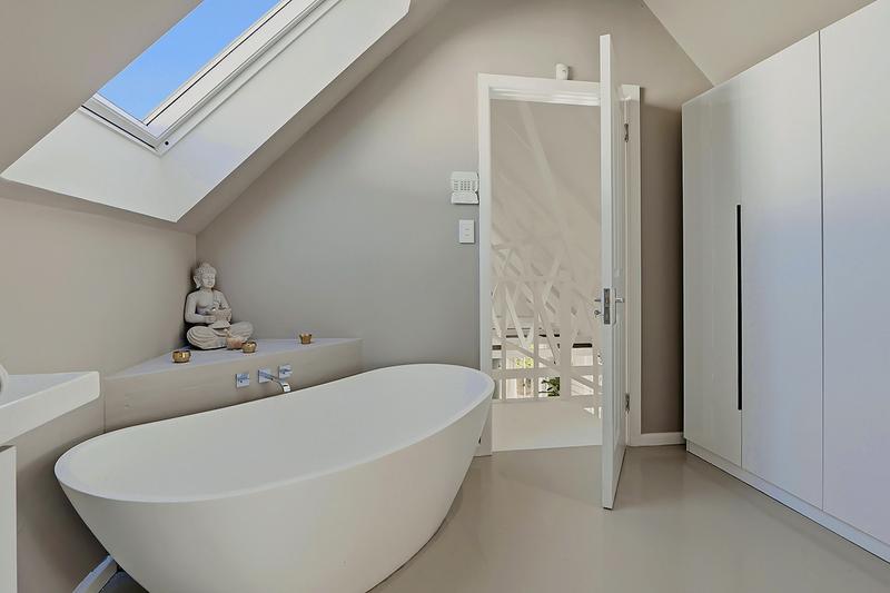 4 Bedroom Property for Sale in Hout Bay Western Cape